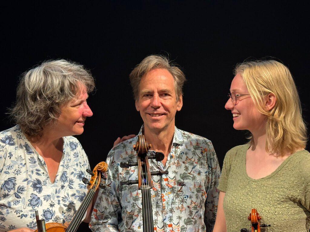 De muzikanten van Hier is Muziek!